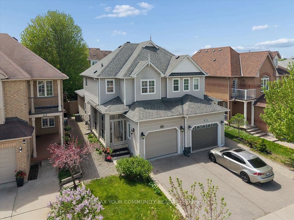 41 Old Colony Road, Richmond Hill, ON L4E 3V2 – photo 2