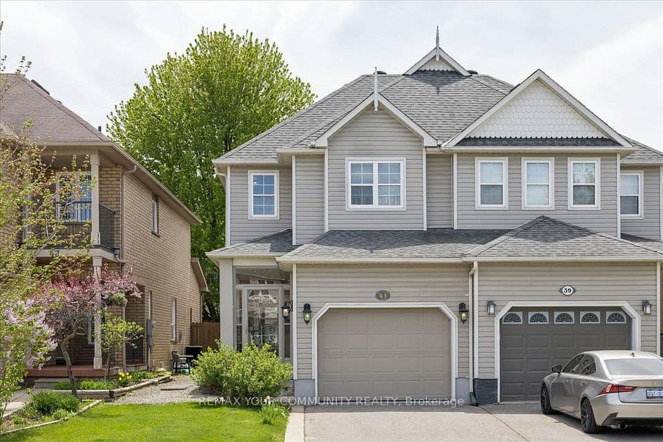 41 Old Colony Road, Richmond Hill, ON L4E 3V2 – main photo