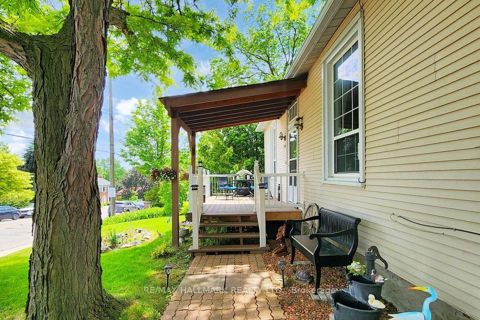 178 Barrie Street, Bradford West Gwillimbury, ON L3Z 1R6 – photo 3
