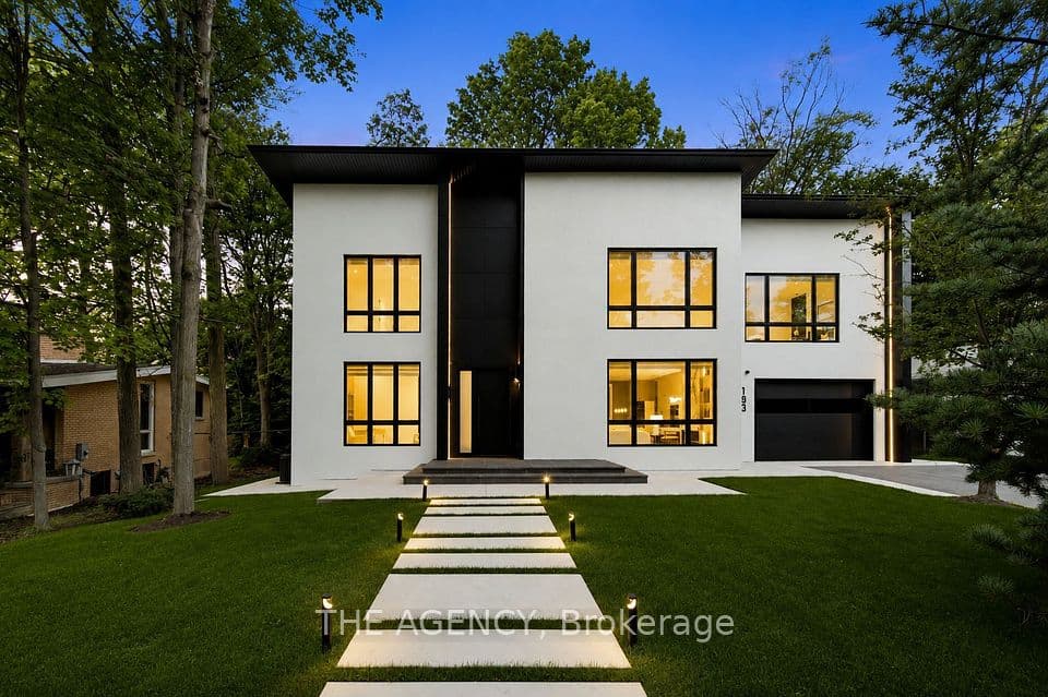 193 Beechwood Crescent, Newmarket, ON L3Y 1W2 – main photo