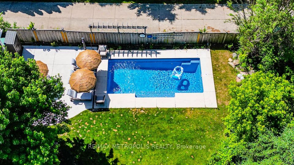 114 Selwyn Road, Richmond Hill, ON L4E 5E3 – photo 3