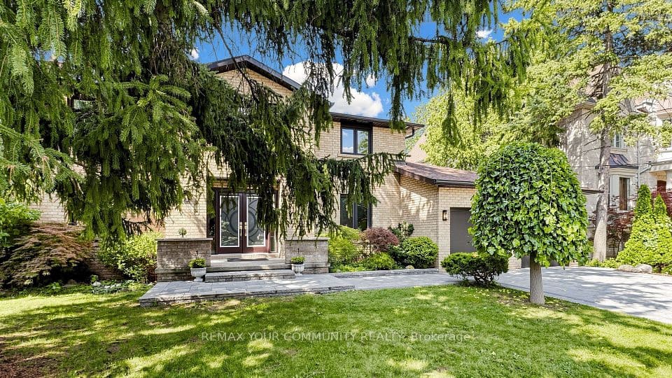 170 Garden Avenue, Richmond Hill, ON L4C 6M2 – photo 2