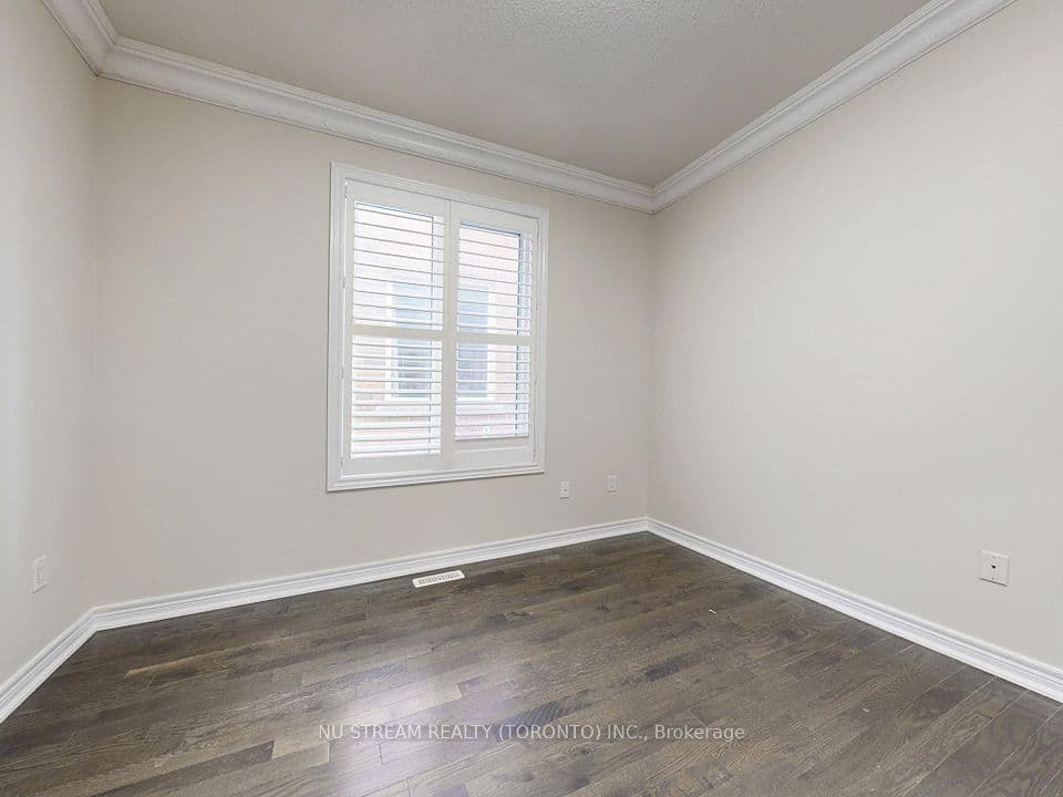 224 Aspenwood Drive, Newmarket, ON L3X 3L1 – photo 3