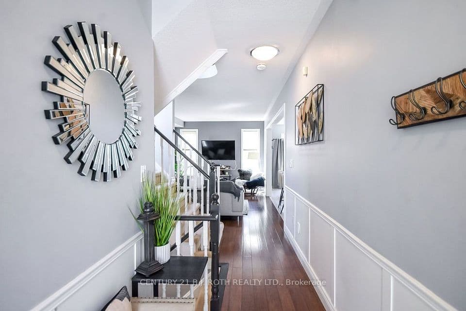 47 Legion Way, Essa, ON L0M 1B5 – photo 3