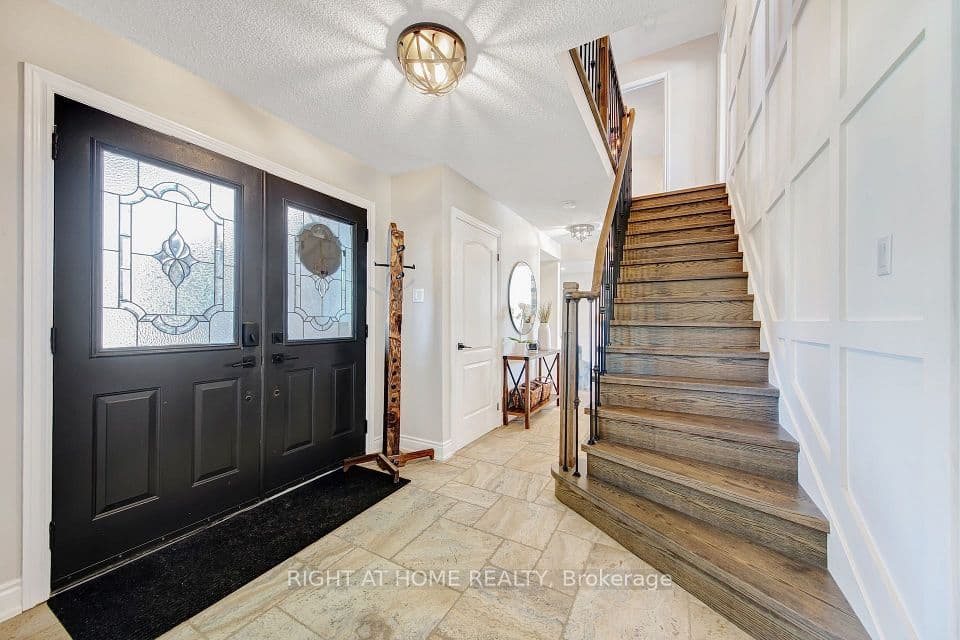71 South Balsam Street, Uxbridge, ON L9P 1G6 – photo 2