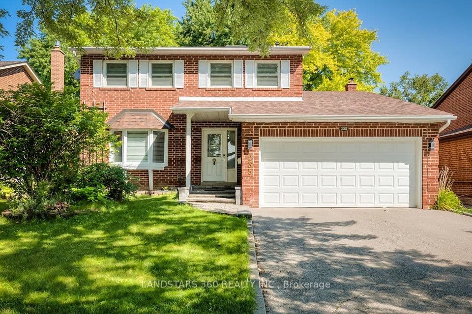 235 Yorkshire Drive, Newmarket, ON L3Y 6K9 – photo 2