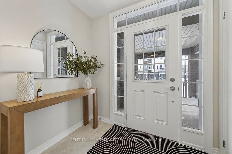 6 Mel Irving Drive, Bradford West Gwillimbury, ON L3Z 4P1 – photo 3