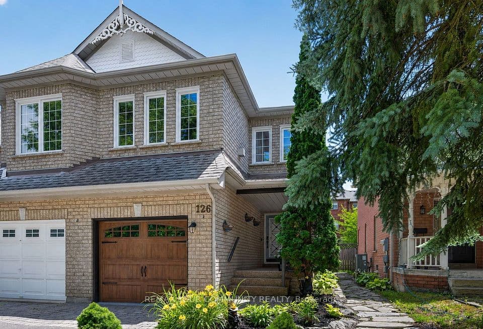 126 Woodroof Crescent, Aurora, ON L4G 7H2 – photo 2