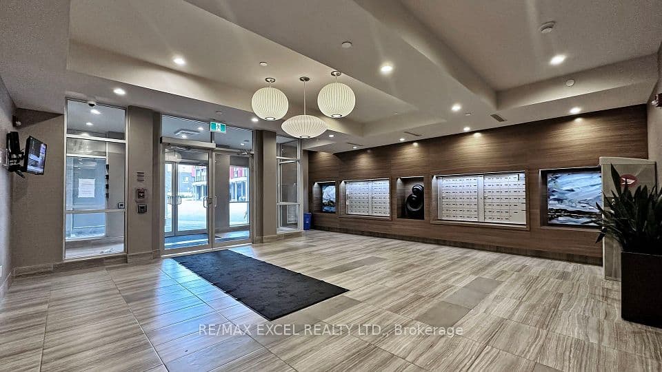 2 Adam Sellers Street 302, Markham, ON L6B 1P2 – photo 3