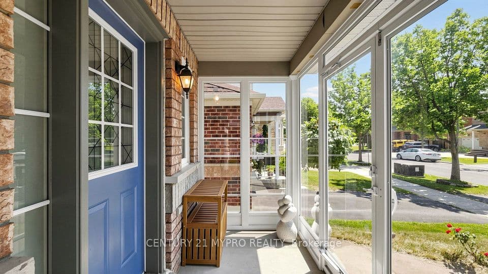 74 Victoria Wood Avenue, Markham, ON L6E 1K2 – photo 3