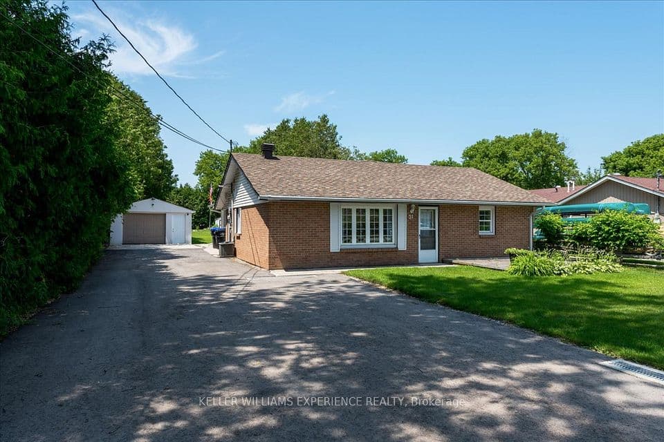 31 RIVER Drive, Essa, ON L3W 0G8 – main photo