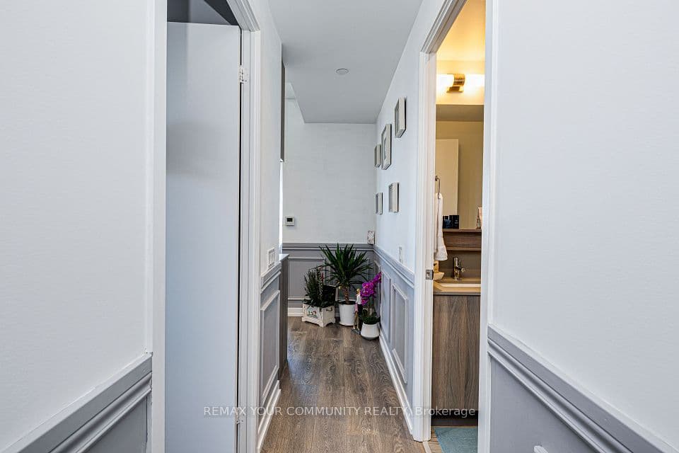 950 Portage Parkway 3912, Vaughan, ON L4K 0J7 – photo 2