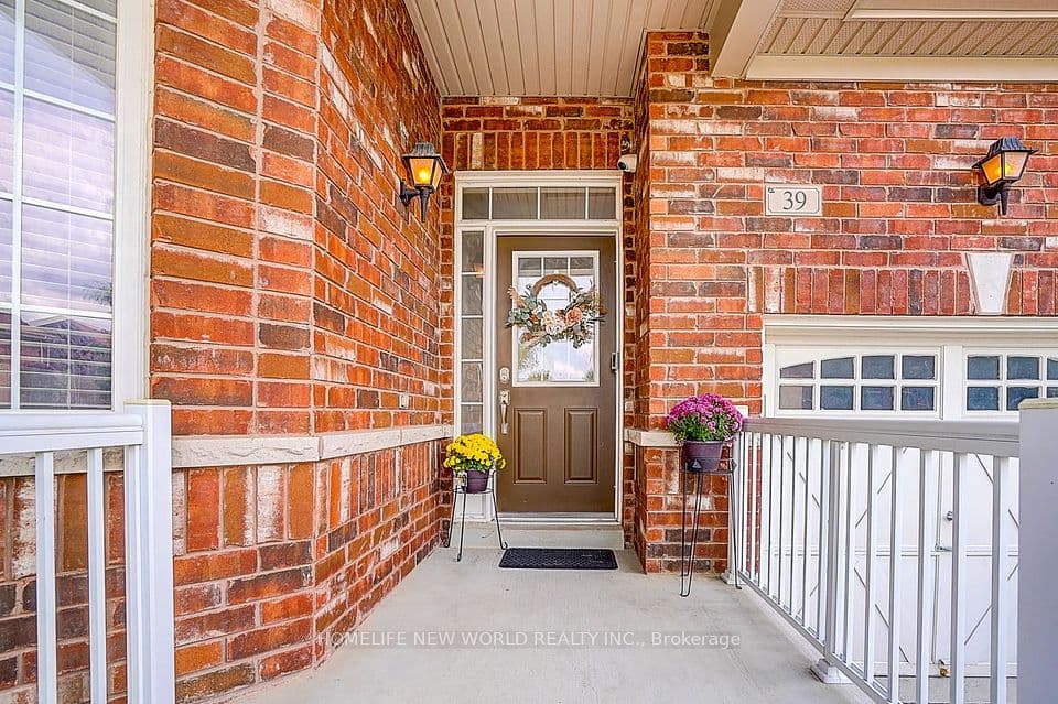 39 James Parrott Avenue, Markham, ON L6E 0J8 – photo 2