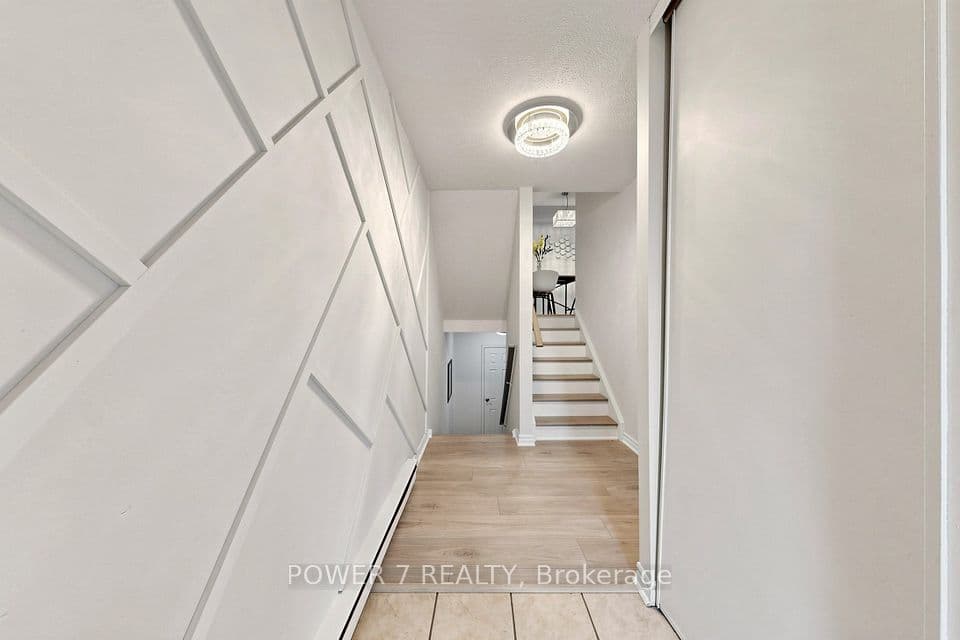 311 Milestone Crescent 146, Aurora, ON L4G 3M2 – photo 2