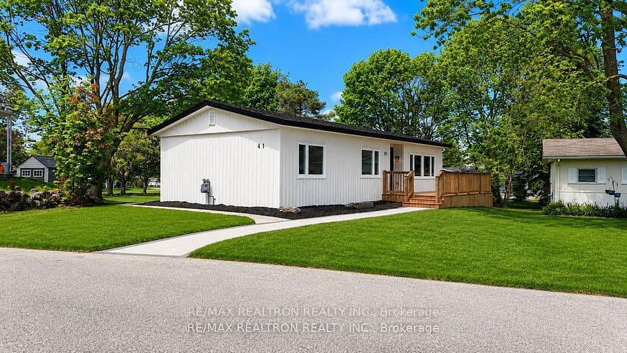 41 Trefoil Drive, Innisfil, ON L9S 1P7 – photo 2