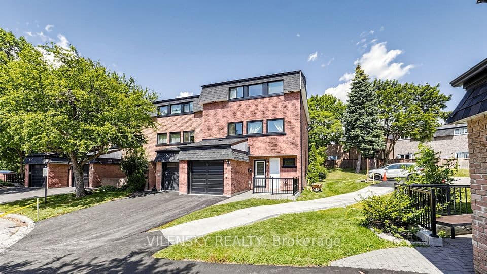 14 Poplar Crescent 19, Aurora, ON L4G 3L3 – photo 2