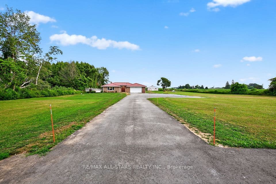 22429 Kennedy Road, East Gwillimbury, ON L0G 1R0 – photo 3