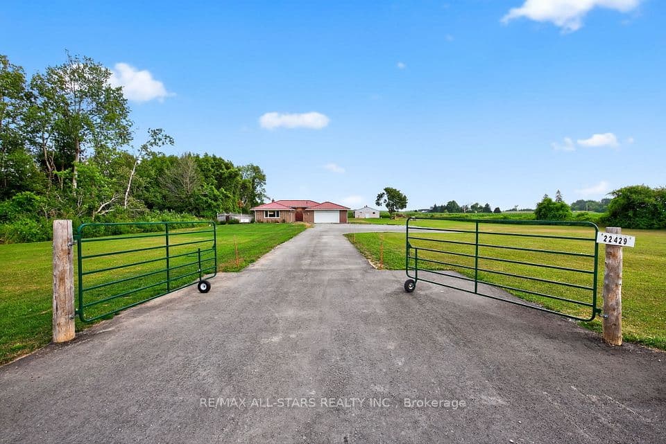 22429 Kennedy Road, East Gwillimbury, ON L0G 1R0 – main photo