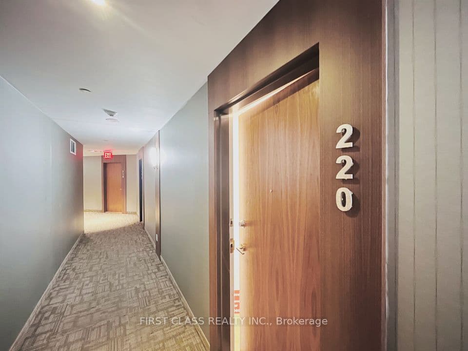 8323 Kennedy Road 220, Markham, ON L3R 5W7 – main photo