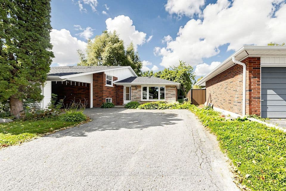 6 Valleycrest Avenue, Markham, ON L3P 1H7 – main photo