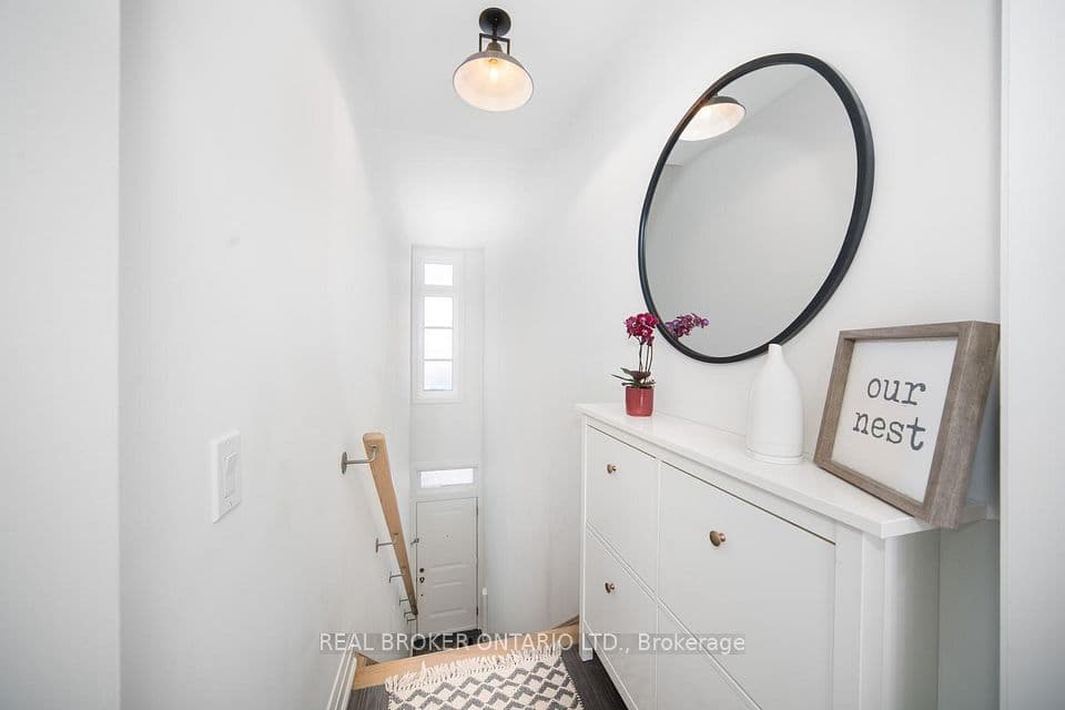 8167 Kipling Avenue 48, Vaughan, ON L4L 0G4 – photo 2