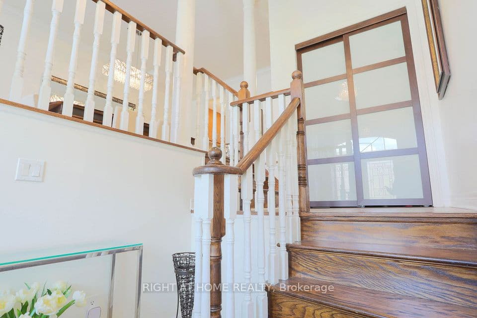 11 Littleriver Court, Vaughan, ON L6A 0K4 – photo 3
