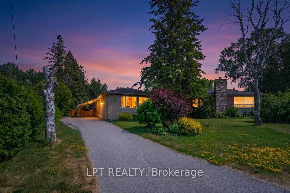 31 Patrick Drive, Aurora, ON L4G 2A6 – photo 3