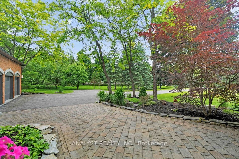50 Trainor Court, King, ON L0G 1N0 – photo 3