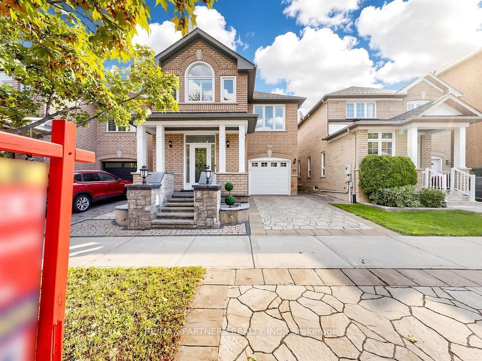 21 Russell Hill Road, Markham, ON L6C 2L8 – main photo