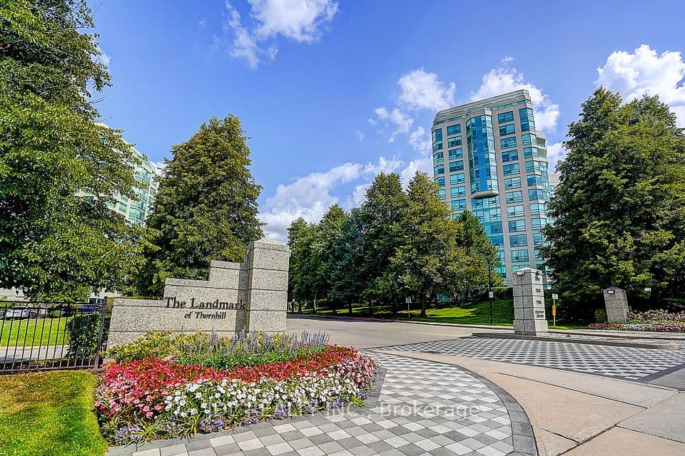 7825 Bayview Avenue 219, Markham, ON L3T 7N2 – main photo