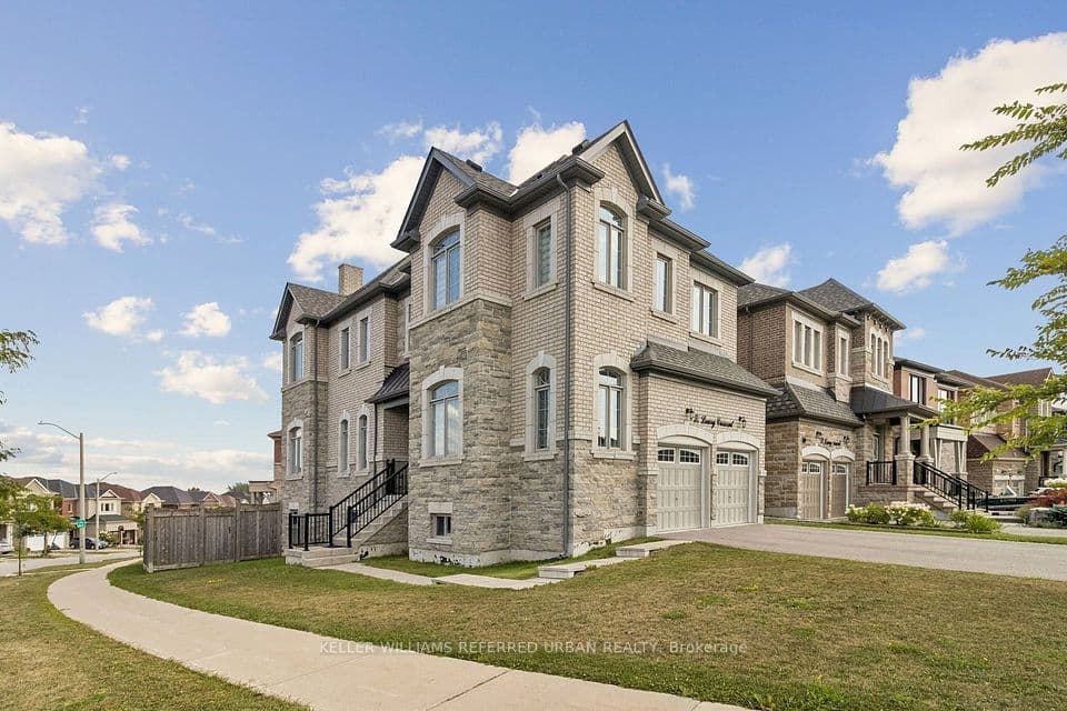 54 Leary Crescent, Richmond Hill, ON L4S 0G7 – photo 2