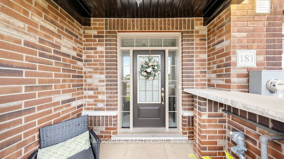 181 Beechborough Crescent, East Gwillimbury, ON L9N 0L6 – photo 2