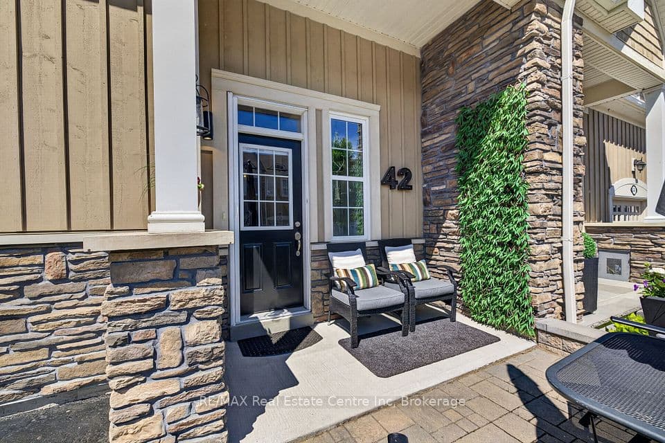 42 Courting House Place, Georgina, ON L0E 1L0 – photo 3