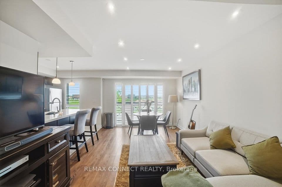 10 Westmeath Lane 2231, Markham, ON L6B 1N5 – photo 2