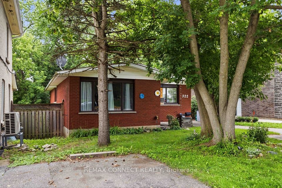 322 Andrew Street, Newmarket, ON L3Y 1H3 – photo 2