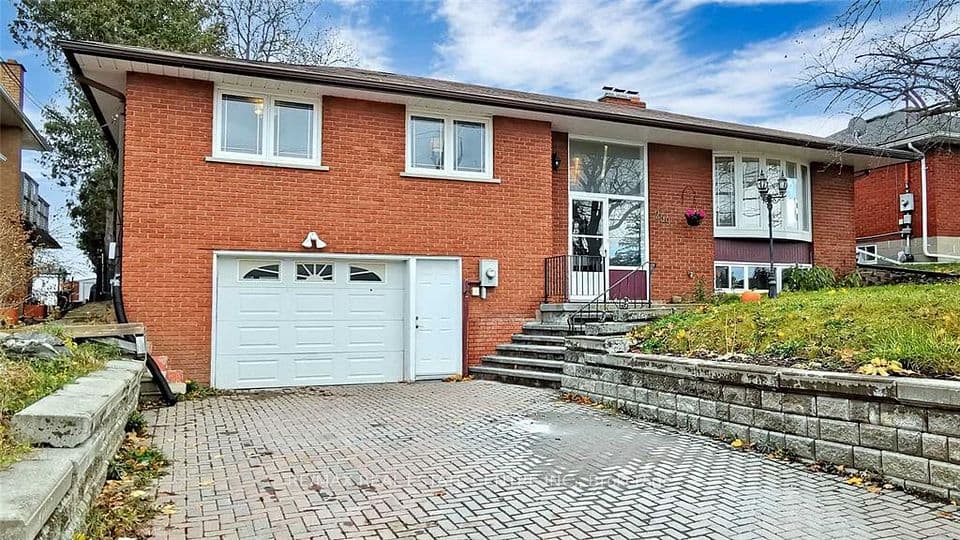 259 Simcoe Road, Bradford West Gwillimbury, ON L3Z 1Y5 – main photo