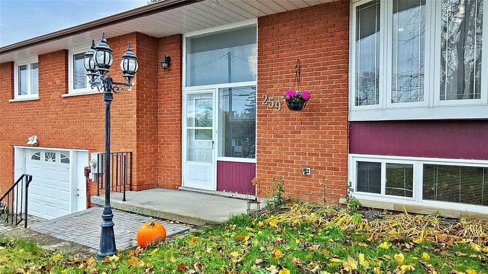 259 Simcoe Road, Bradford West Gwillimbury, ON L3Z 1Y5 – photo 2