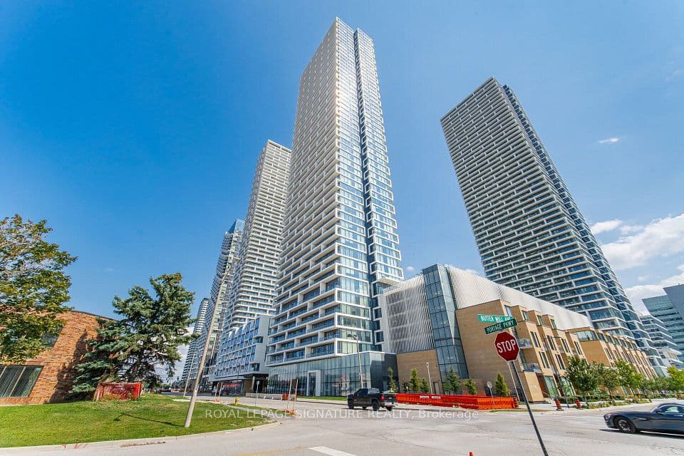 898 Portage Parkway 5301, Vaughan, ON L4K 0J6 – main photo