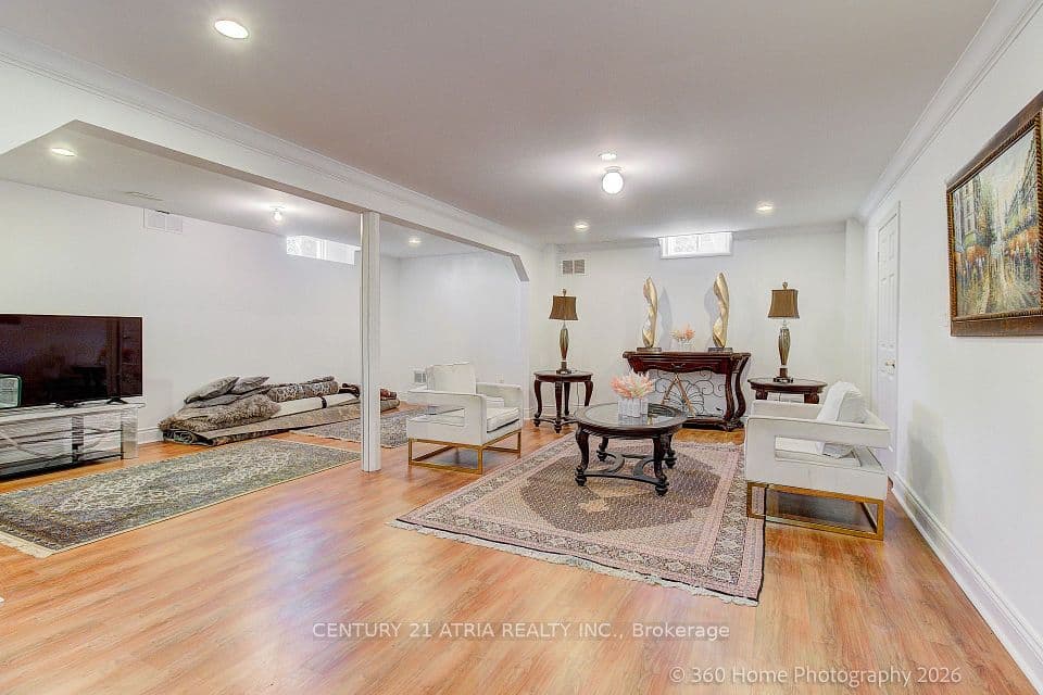 176 Laurentian Boulevard, Vaughan, ON L6A 2V6 – photo 2