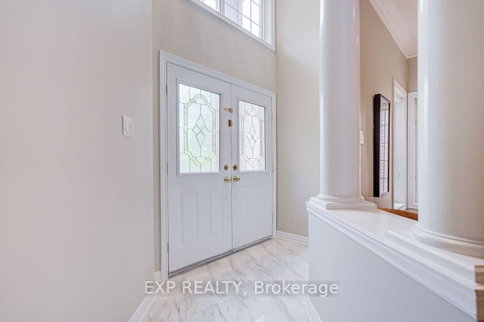 71 Futura Avenue, Richmond Hill, ON L4S 1S8 – photo 2