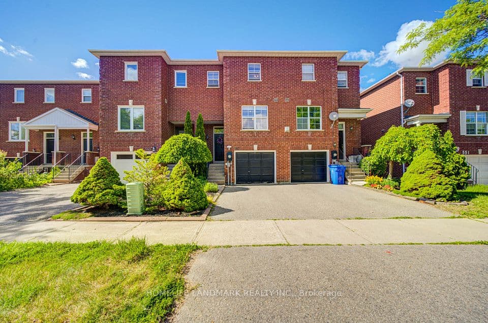 545 Bondi Avenue, Newmarket, ON L3Y 8R5 – photo 2