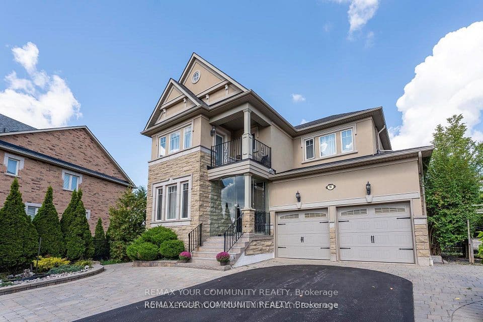 35 Vandervoort Drive, Richmond Hill, ON L4E 0C7 – main photo