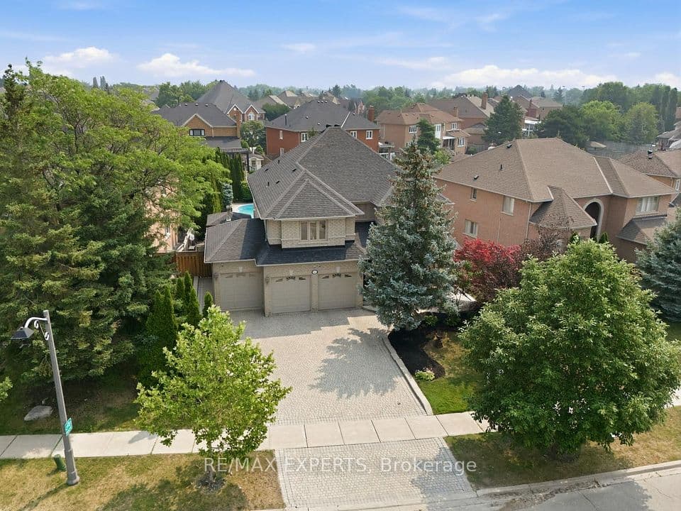 215 Velmar Drive, Vaughan, ON L4L 8K3 – photo 2