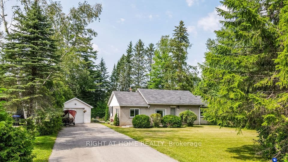 774 James Street, Innisfil, ON L9S 2G6 – main photo