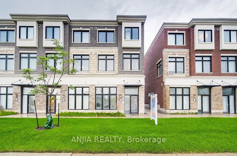 5448 Main Street, Whitchurch-Stouffville, ON L4A 4W8 – main photo