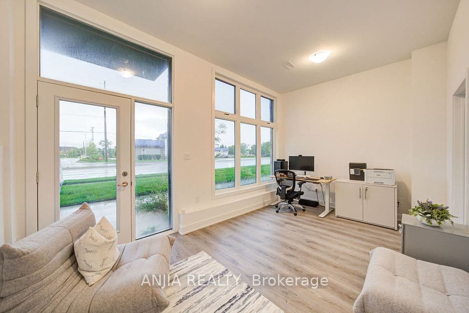 5448 Main Street, Whitchurch-Stouffville, ON L4A 4W8 – photo 3