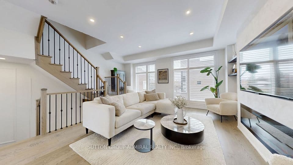 60 Juneau Street, Vaughan, ON L4L 0H6 – photo 2