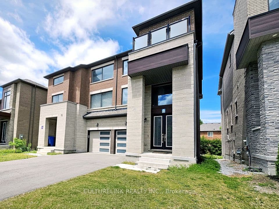 551 New England Court, Newmarket, ON L3X 0M5 – photo 3