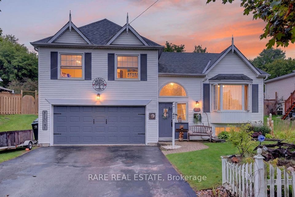 42 Michael Street, Essa, ON L0M 1B5 – main photo