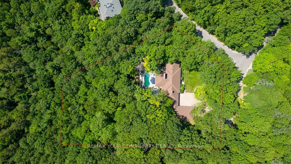 76 Trailwood Crescent, Richmond Hill, ON L4E 3L9 – photo 3
